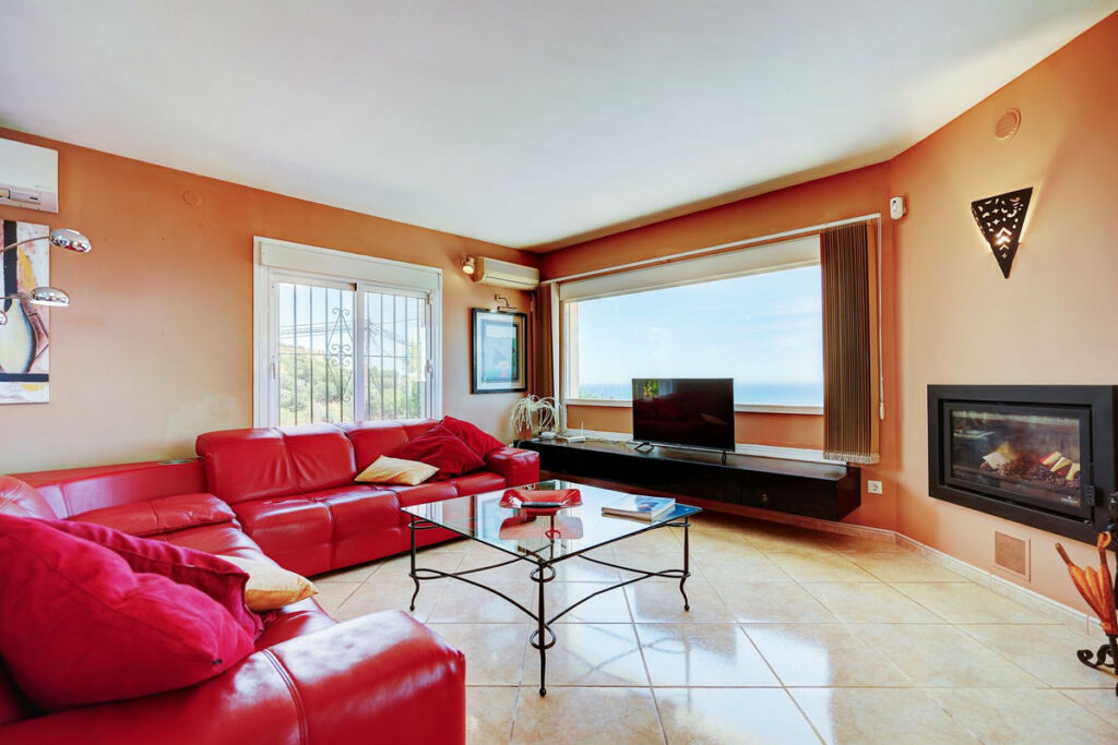 Detached Villa La Capellania Málaga - image 4