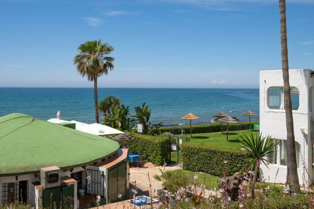 Ground Floor Apartment Riviera del Sol Málaga - image 5