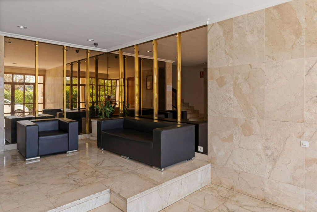 Middle Floor Studio Nueva Andalucía Málaga - image 6