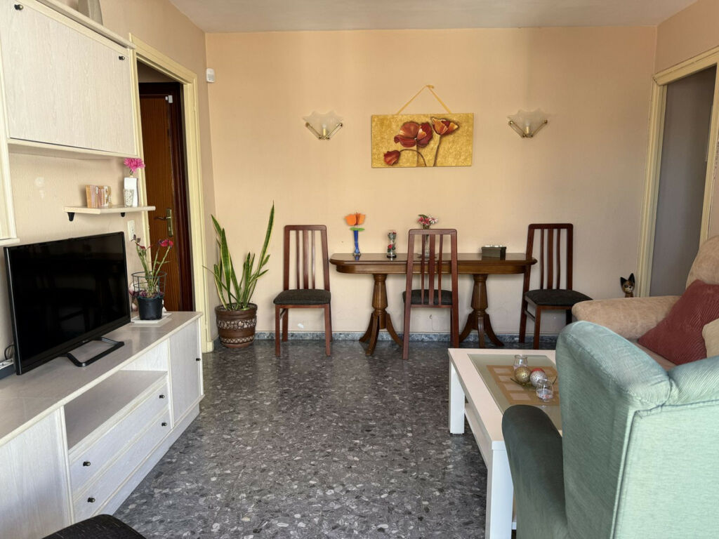Middle Floor Apartment Marbella Málaga - image 4