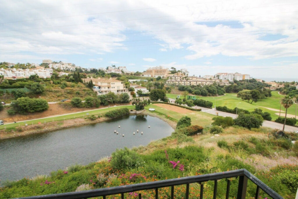 Townhouse Riviera del Sol Málaga - image 4