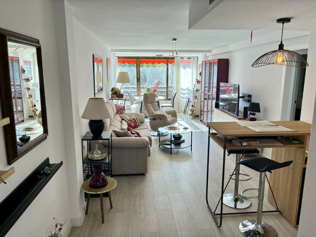 Middle Floor Apartment Playa de San Juan Alicante - image 4