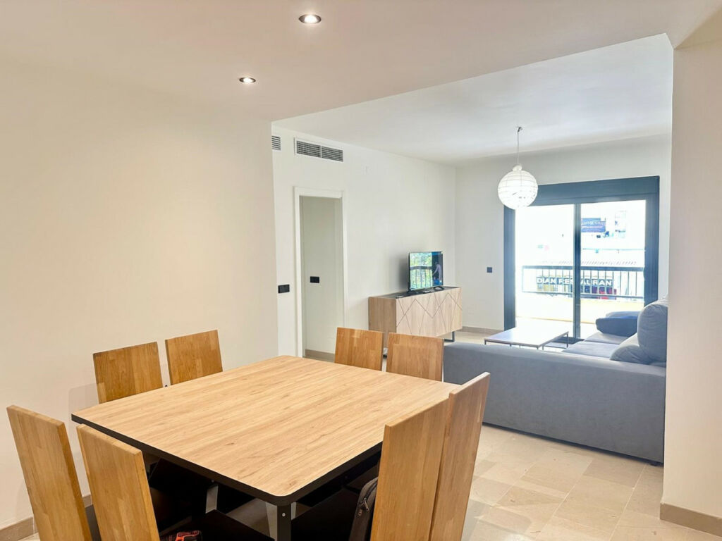 Middle Floor Apartment San Pedro de Alcántara Málaga - image 4