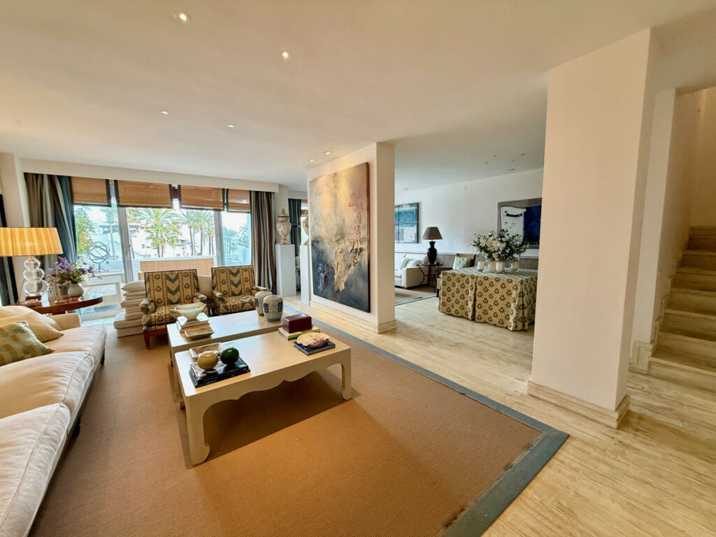 Penthouse Duplex Estepona Málaga - image 4