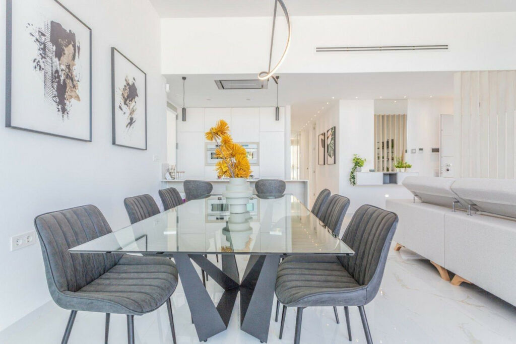 Detached Villa Torrevieja Alicante - image 4