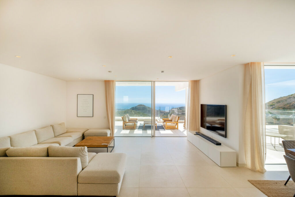Penthouse Duplex Ojén Málaga - image 4