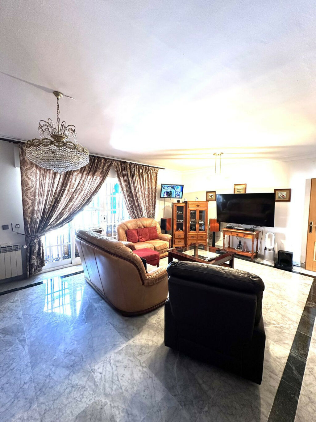Detached Villa San Pedro de Alcántara Málaga - image 4