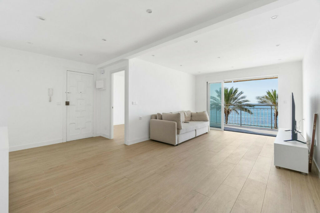 Middle Floor Apartment Playa Del Cura Alicante - image 4