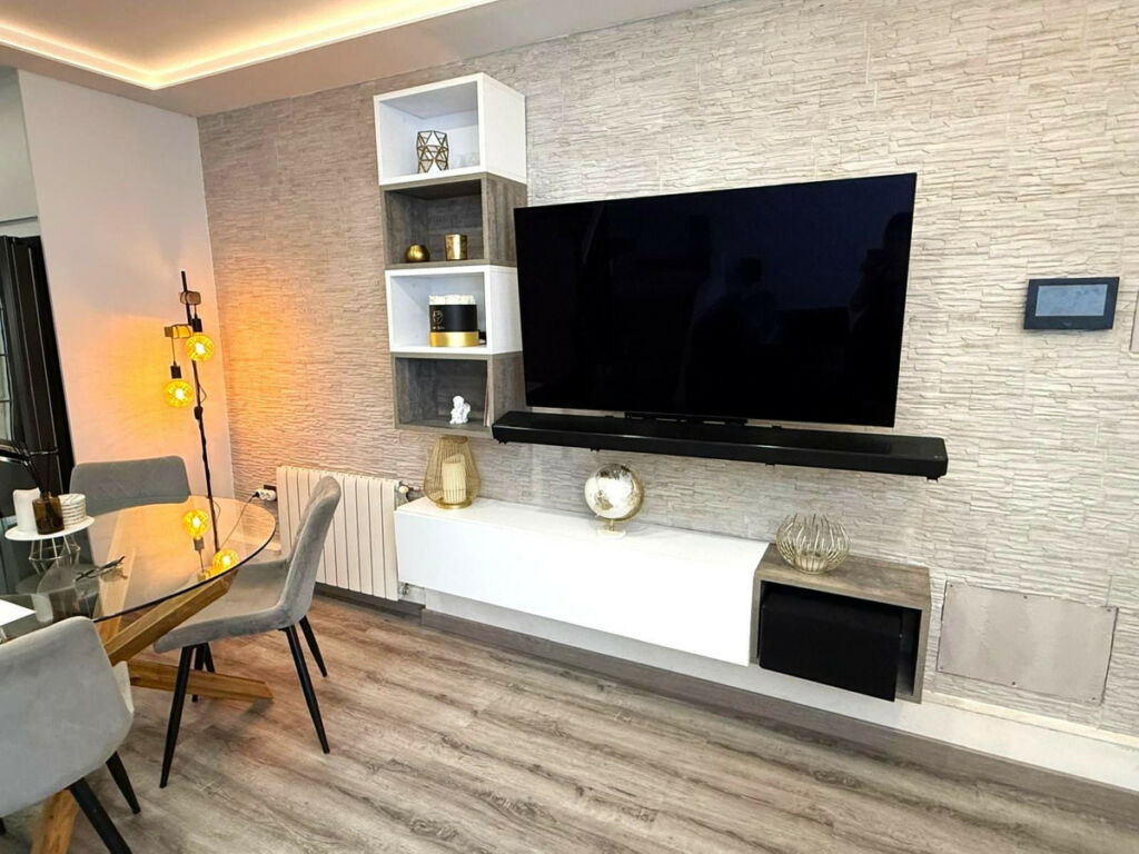 Semi-Detached House Villamartin Alicante - image 4