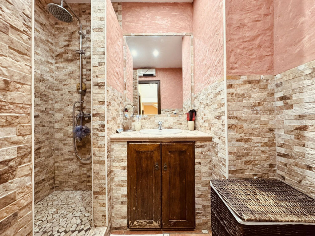 Townhouse Casares Playa Málaga - image 4