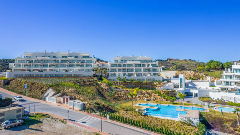Middle Floor Apartment Calanova Golf Málaga - image 4