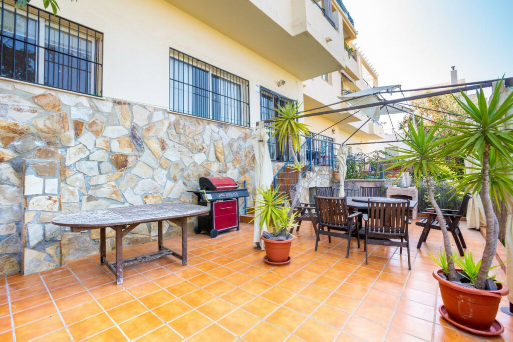 Townhouse Torreblanca Málaga - image 4