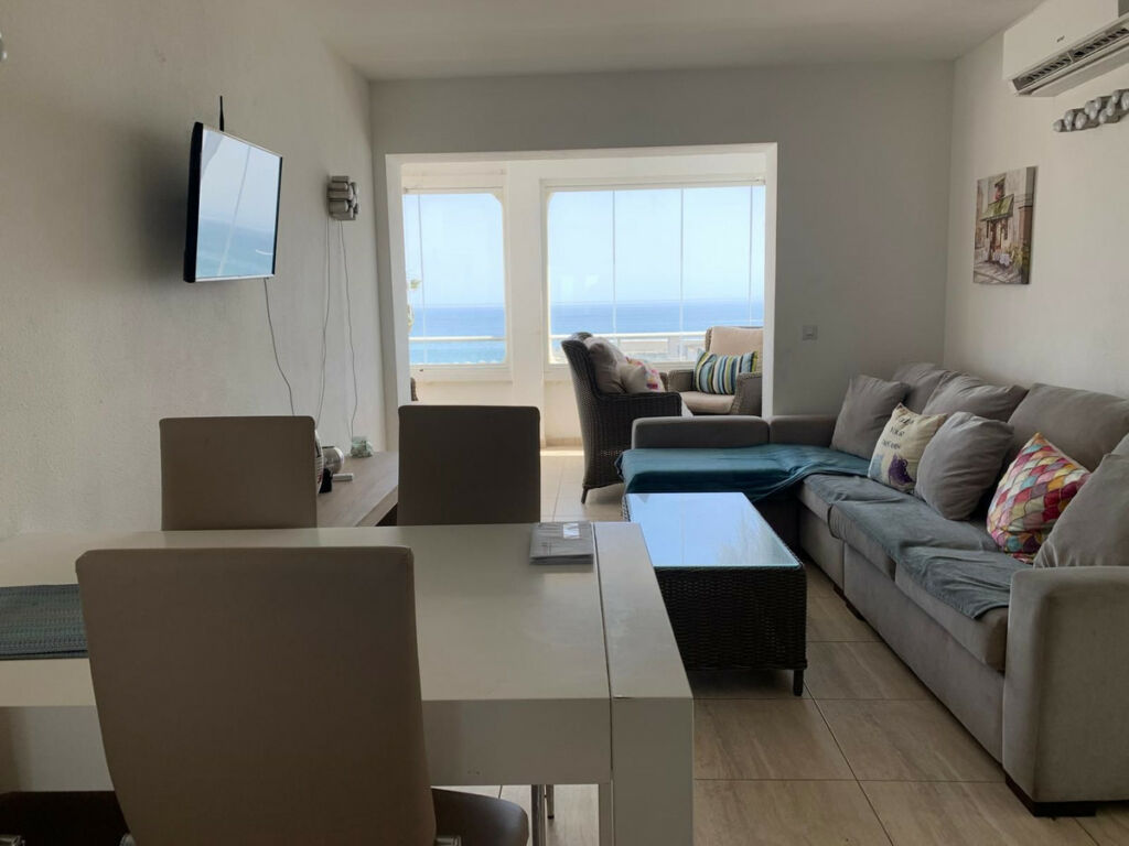 Middle Floor Apartment Miraflores Málaga - image 4