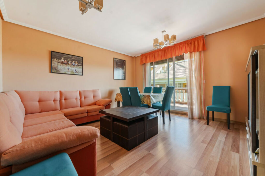 Middle Floor Apartment Fuengirola Málaga - image 6