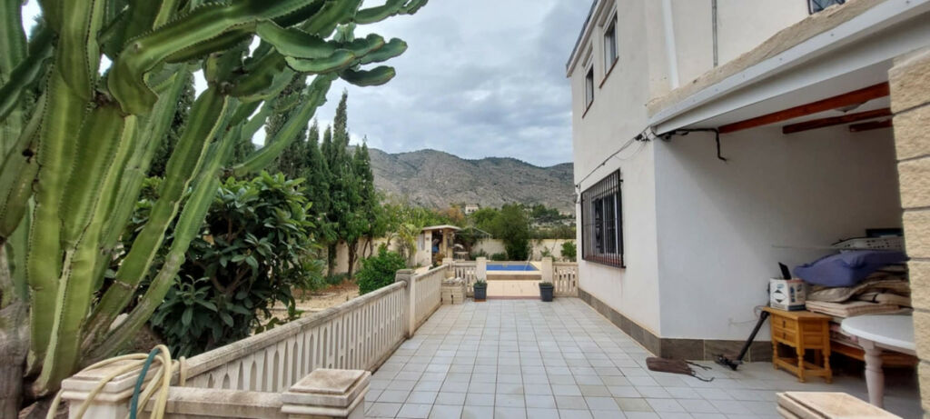 Detached Villa Orcheta Alicante - image 4