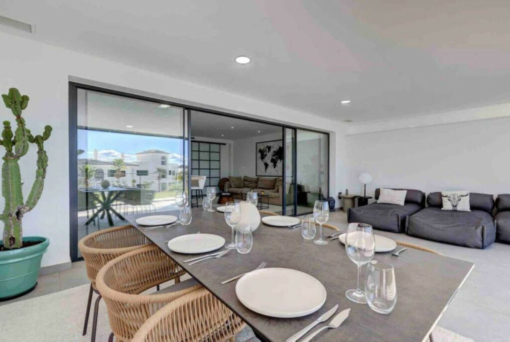 Ground Floor Apartment Estepona Málaga - image 4