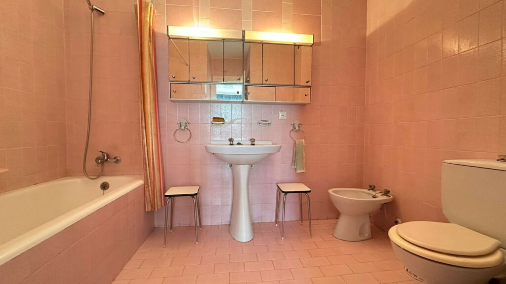 Middle Floor Apartment Marbella Málaga - image 4