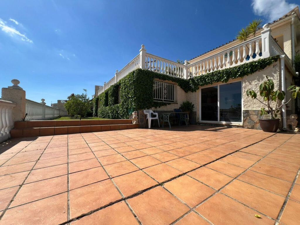Detached Villa Benalmadena Málaga - image 4