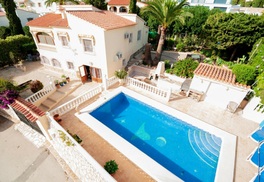 Detached Villa Calpe Alicante - image 4