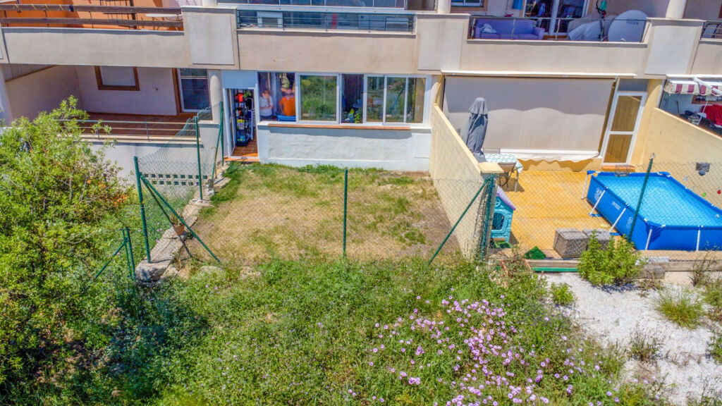 Ground Floor Apartment Casares Playa Málaga - image 4