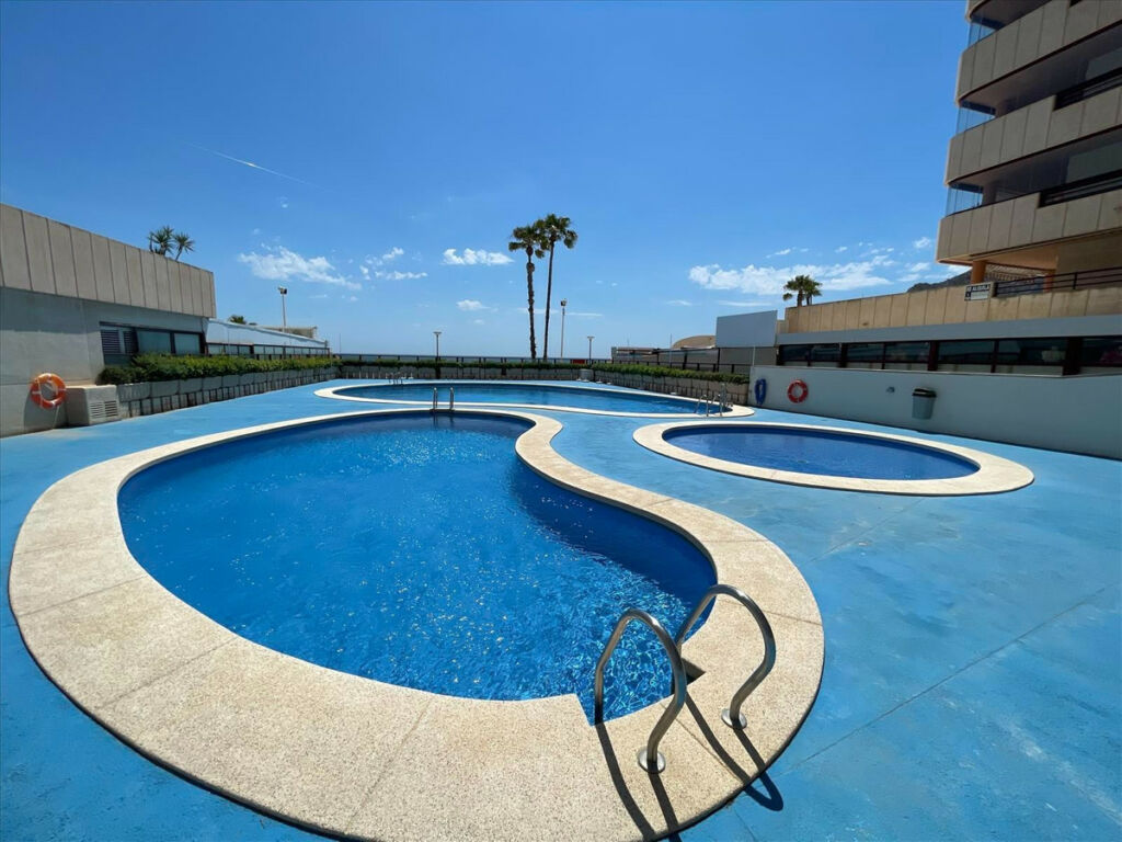 Middle Floor Apartment Calpe Alicante - image 4