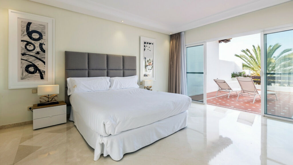 Penthouse Puerto Banús Málaga - image 4