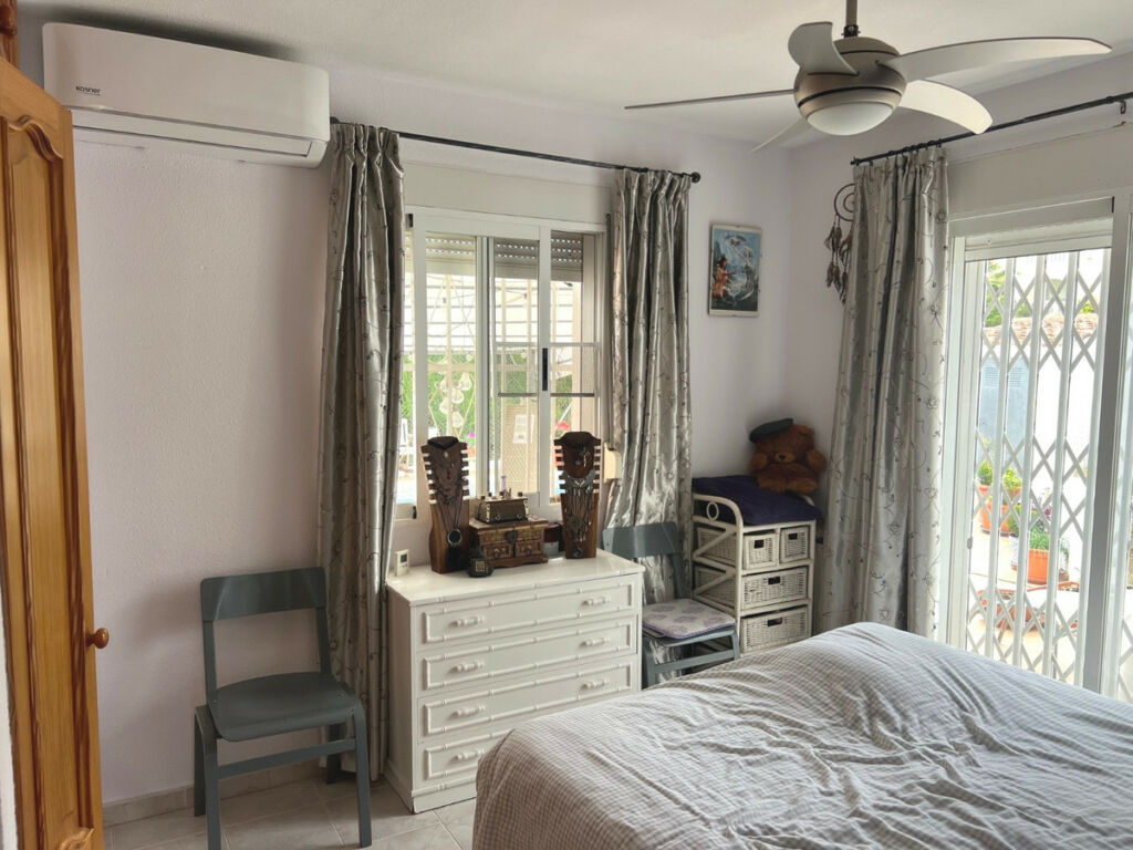 Detached Villa La Nucia Alicante - image 4