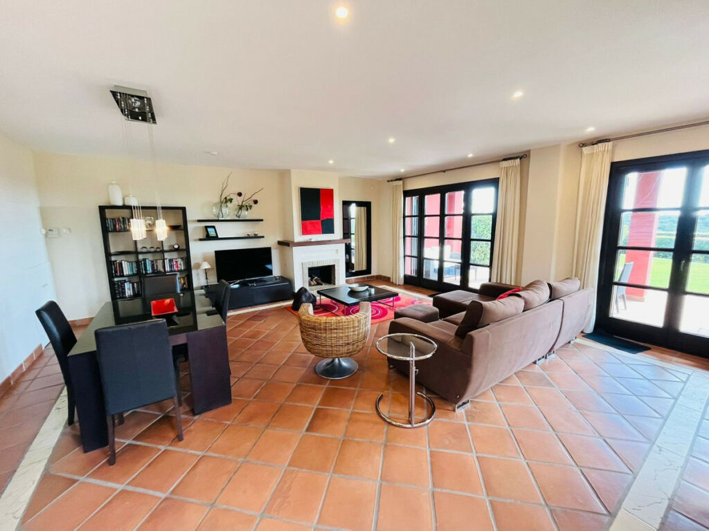 Semi-Detached House Sotogrande Cádiz - image 4