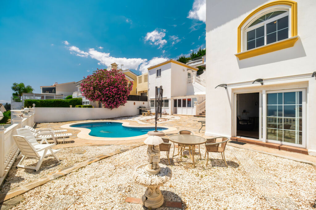 Detached Villa Benalmadena Málaga - image 4
