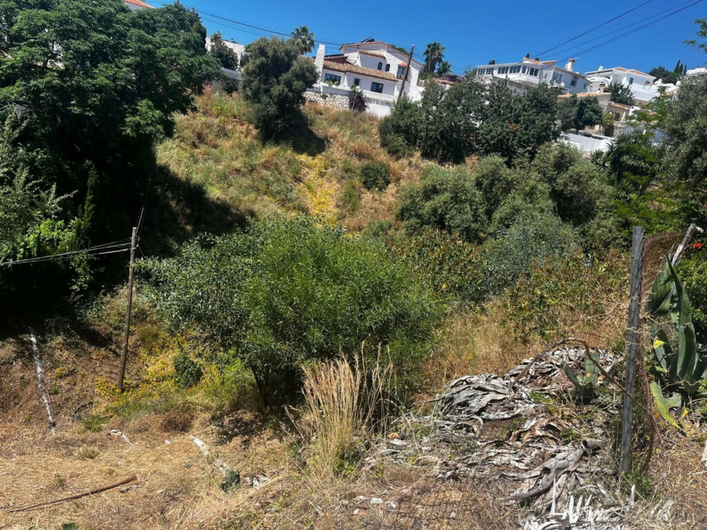 Residential Plot Torreblanca Málaga - image 4