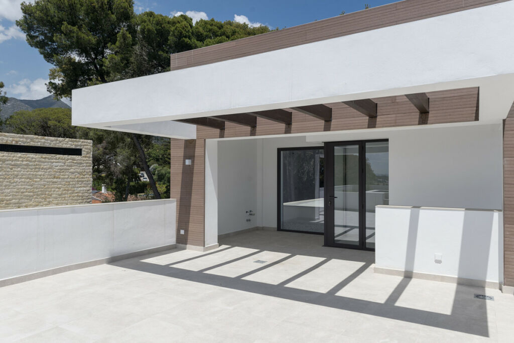 Detached Villa Marbella Málaga - image 4