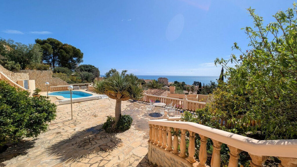 Detached Villa Calpe Alicante - image 4