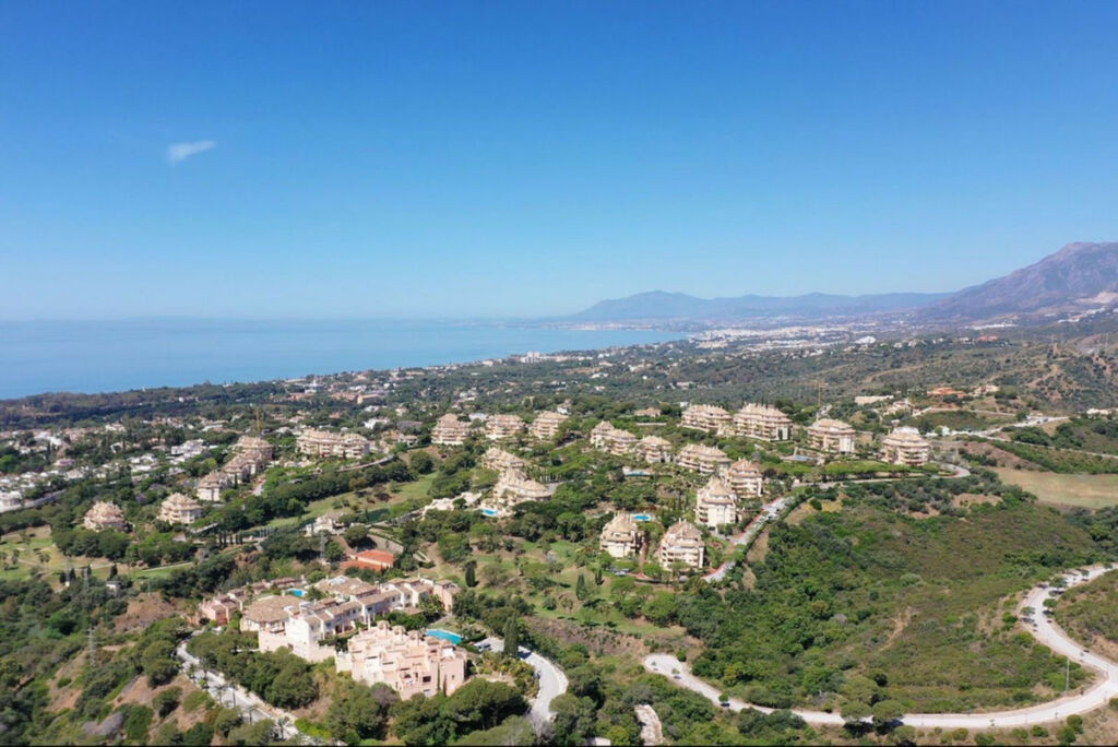 Residential Plot Elviria Málaga - image 4