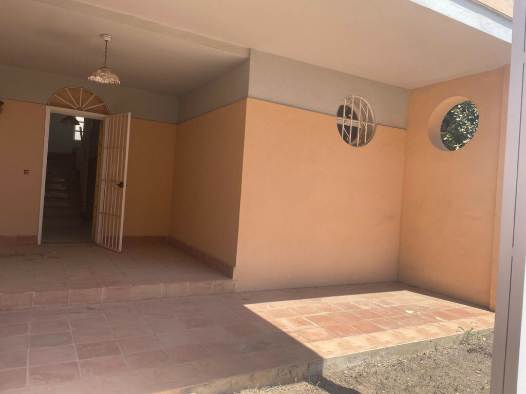 Townhouse Arroyo de la Miel Málaga - image 4