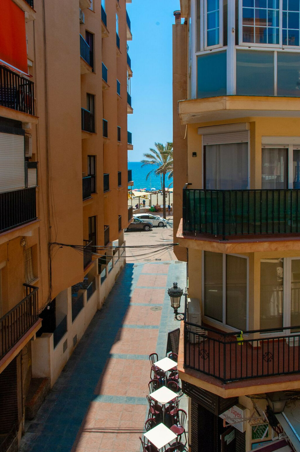 Middle Floor Apartment Fuengirola Málaga - image 4