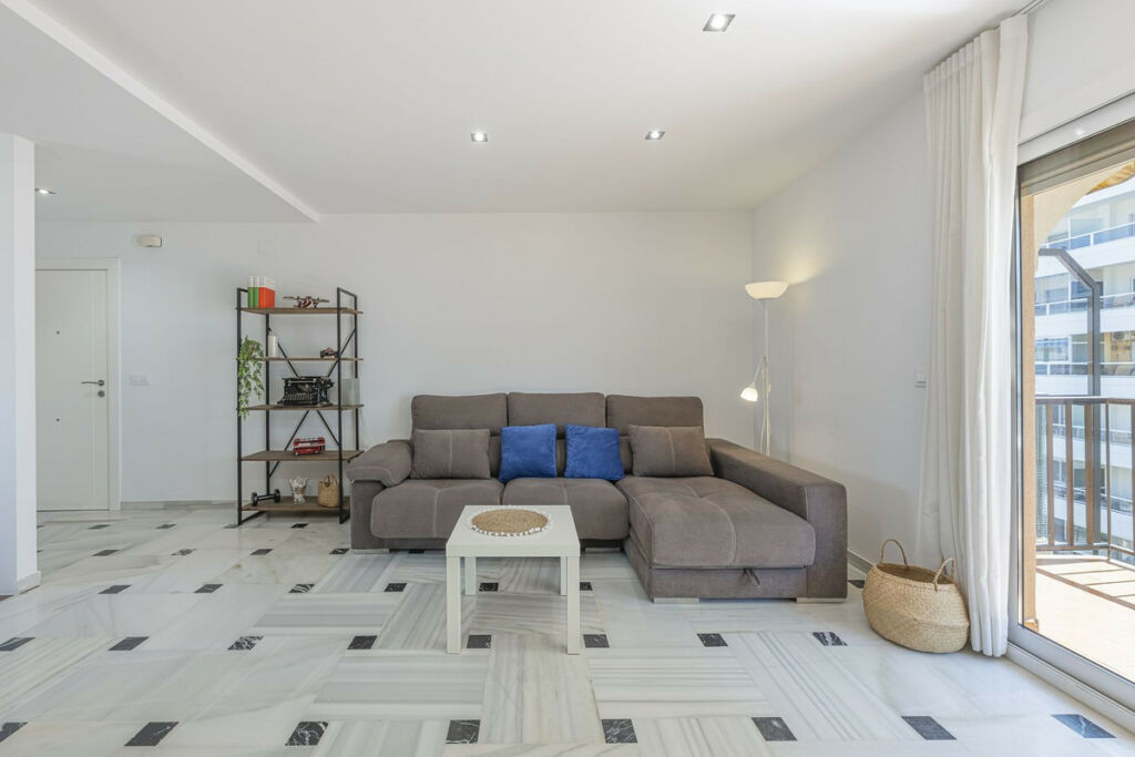 Penthouse Fuengirola Málaga - image 4