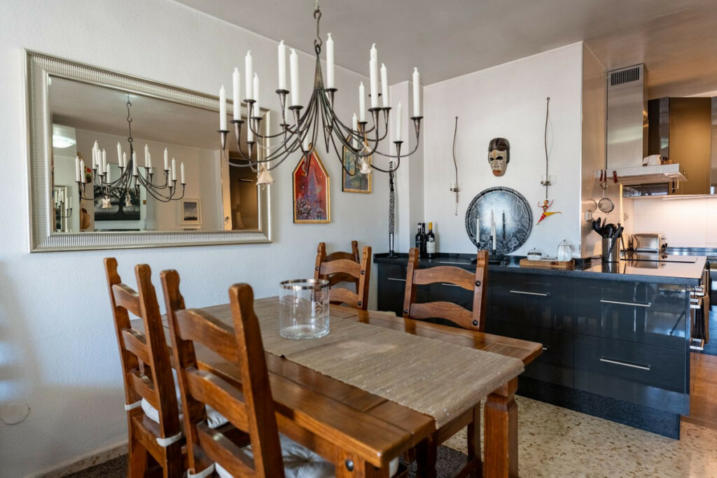 Top Floor Apartment Fuengirola Málaga - image 4