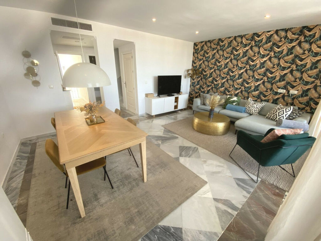 Penthouse Duplex Nueva Andalucía Málaga - image 5