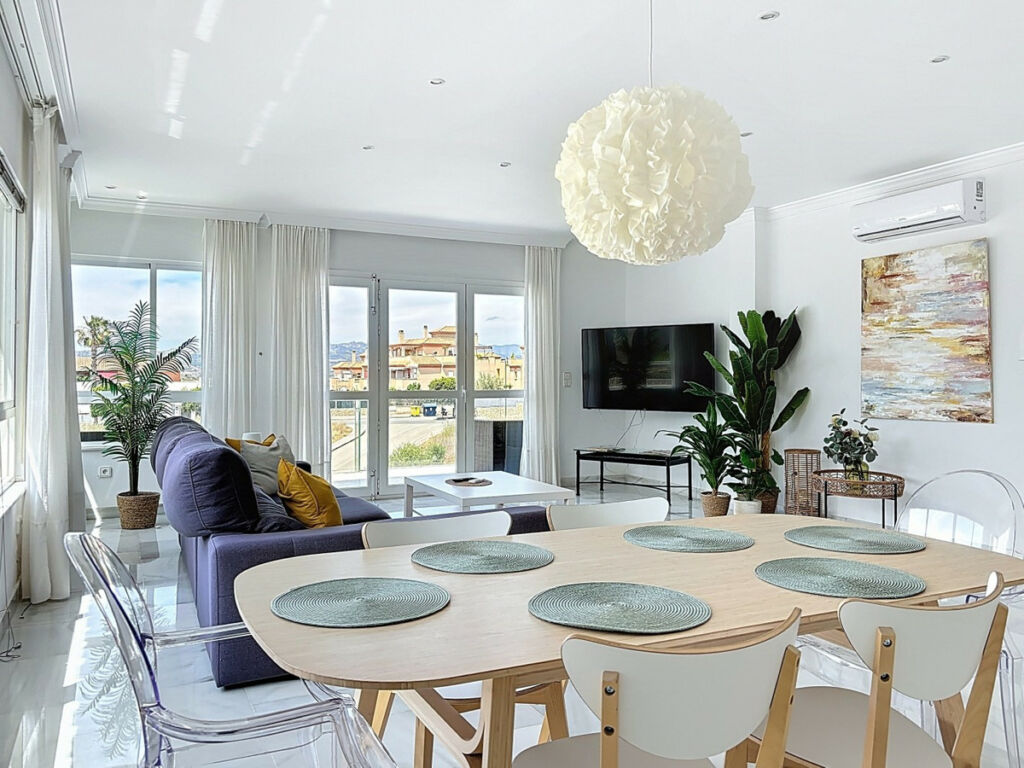 Detached Villa Caleta de Vélez Málaga - image 4