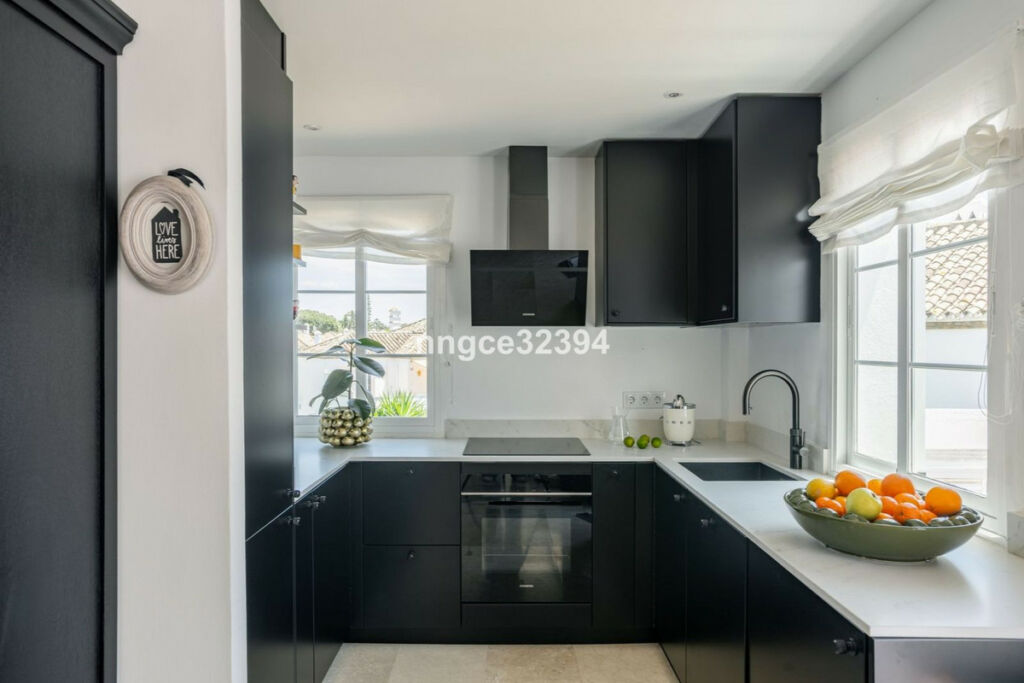 Penthouse New Golden Mile Málaga - image 3
