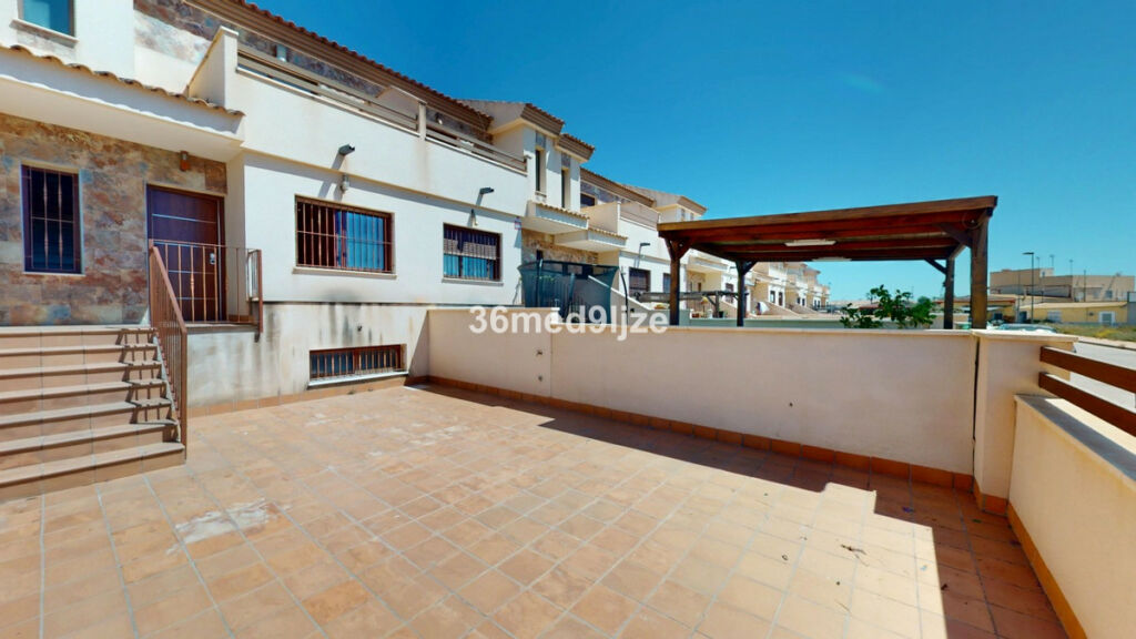 Townhouse Los Alcazares Murcia - image 4