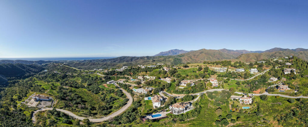 Residential Plot Benahavís Málaga - image 4