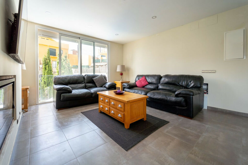 Detached Villa Torreblanca Málaga - image 4