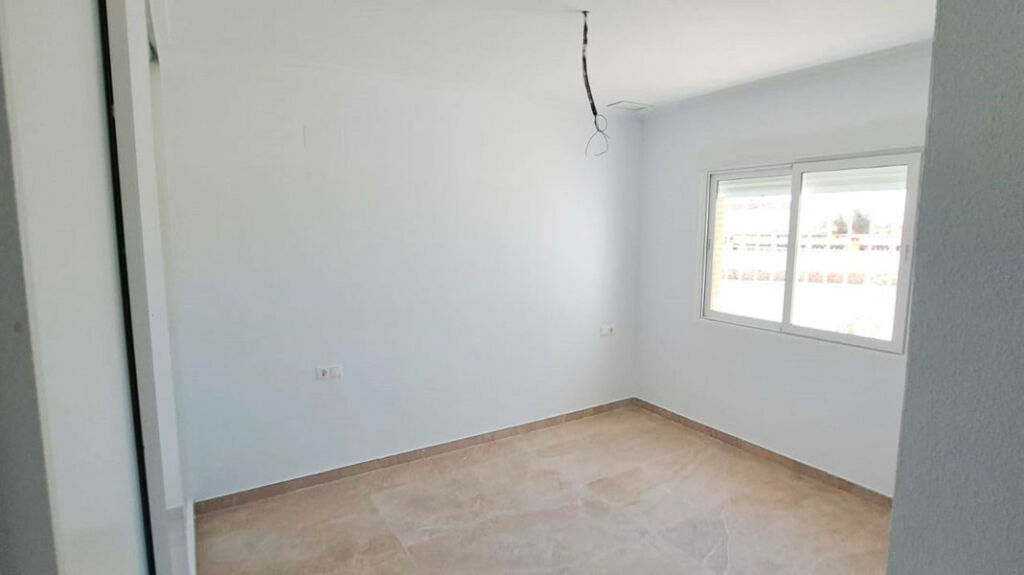 Detached Villa Catral Alicante - image 4