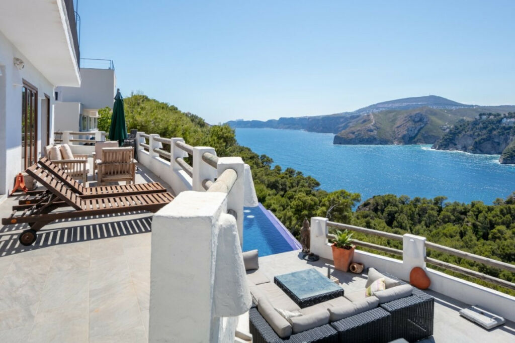 Detached Villa Javea Alicante - image 4