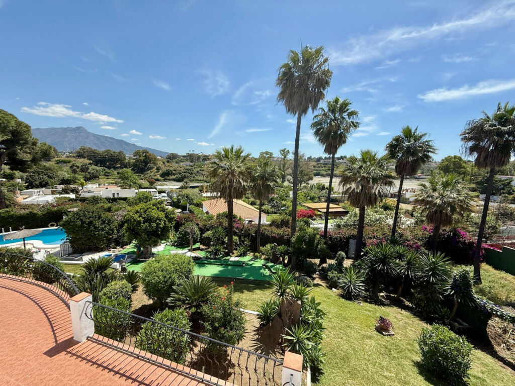 Detached Villa Guadalmina Alta Málaga - image 40