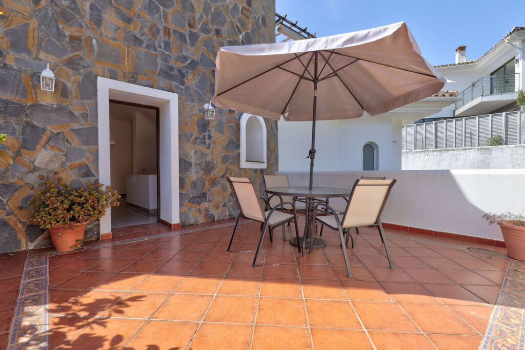 Detached Villa Benahavís Málaga - image 40