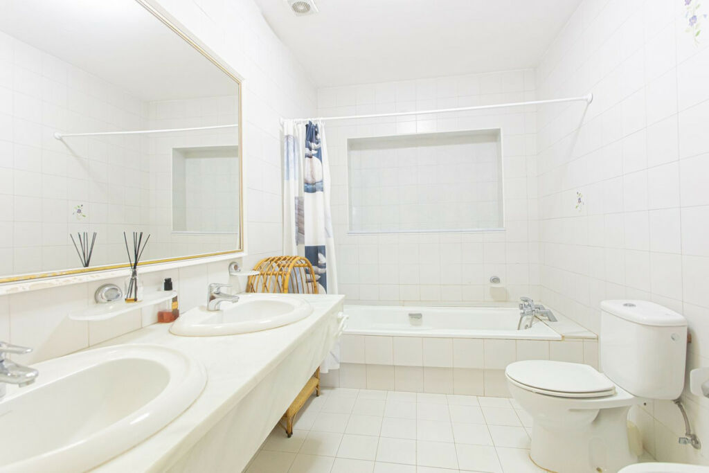 Detached Villa Nueva Andalucía Málaga - image 40