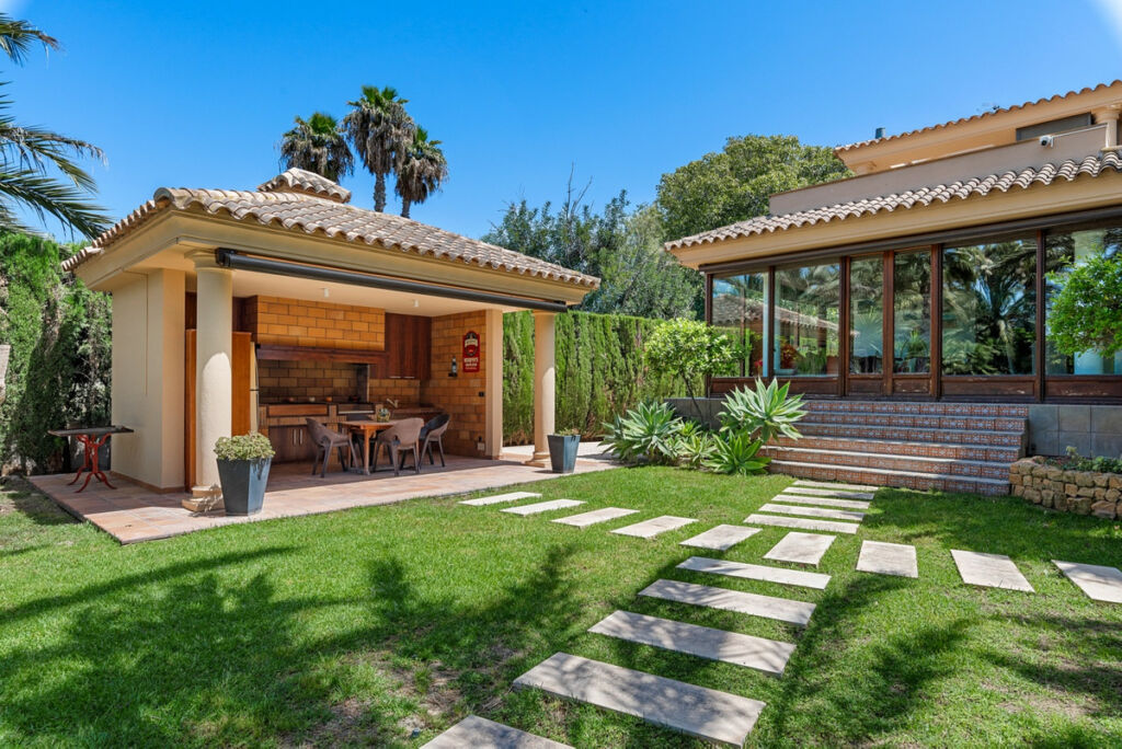 Detached Villa Elche Alicante - image 40