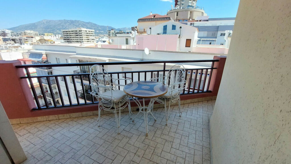 Middle Floor Apartment Fuengirola Málaga - image 34